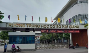 Hà Nội: Phụ huynh phản ánh con bị cô giáo "ép" không được thi vào lớp 10 công lập