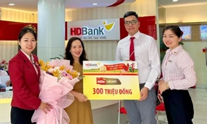 HDBank trao thưởng gần 2 tỷ đồng cho khách hàng gửi tiết kiệm