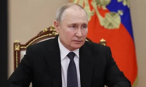 Tổng thống Putin ký dự luật cho phép nhập ngũ điện tử