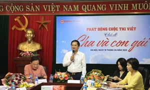 Phát động cuộc thi viết “Cha và Con gái”