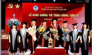 Trường Đại học Kinh tế quốc dân chú trọng đào tạo "làm tiến sĩ" thay vì "học tiến sĩ"