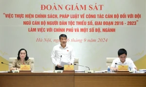 Hội đồng Dân tộc làm việc với 2 Bộ về công tác cán bộ người dân tộc thiểu số