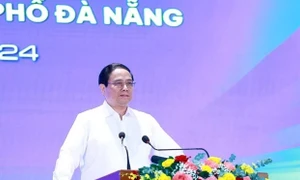 Thủ tướng Phạm Minh Chính: Đà Nẵng cùng cả nước theo kịp, tiến cùng, vươn lên