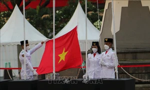 Quốc kỳ Việt Nam tung bay tại ASEAN Para Games 2022