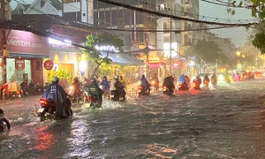 TP. Hồ Chí Minh: Bảo đảm an toàn cho người dân trong mùa mưa