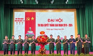 Bệnh viện Quân y 103: Tăng cường tuyên truyền, cổ động phong trào thi đua quyết thắng, gương người tốt, việc tốt