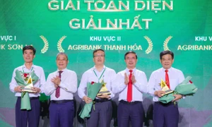 Nhờ Bảo hiểm Agribank, ngân hàng bớt nợ xấu, người dân có thêm lá chắn tài chính