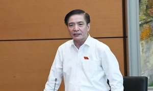 Nên giao Tổng Liên đoàn Lao động quyết định số lượng cán bộ công đoàn chuyên trách phù hợp yêu cầu nhiệm vụ