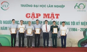 Trường Đại học Lâm nghiệp gặp mặt cựu nhà giáo, cựu học viên, sinh viên, các doanh nghiệp và đơn vị đối tác