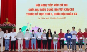 Khuyến khích tiếp xúc cử tri chuyên đề giữa đại biểu Quốc hội với công nhân, lao động