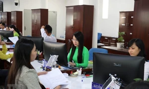 Chính sách với cán bộ dôi dư do sắp xếp lại đơn vị hành chính được quy định thế nào?