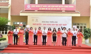 Khai mạc triển lãm “Ngô Quyền - Anh hùng dân tộc kiệt xuất”