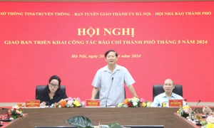 Tăng cường tuyên truyền kỷ niệm 70 năm Ngày Giải phóng Thủ đô