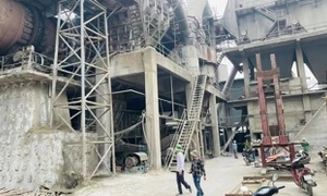 Vụ 7 công nhân tử vong: Khởi tố 1 nhân viên Nhà máy Xi măng Yên Bái