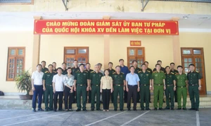 Ủy ban Tư pháp giám sát việc chấp hành pháp luật về thi hành tạm giữ, tạm giam tại Quân khu 4