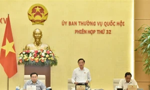 Ủy ban Thường vụ Quốc hội nghe báo cáo kết quả giám sát văn bản quy phạm pháp luật năm 2023