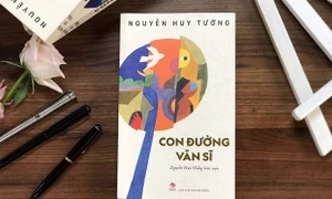 "Con đường văn sĩ" của Nguyễn Huy Tưởng