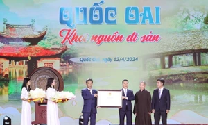 Lễ hội chùa Thầy đón nhận Bằng công nhận di sản văn hóa phi vật thể quốc gia