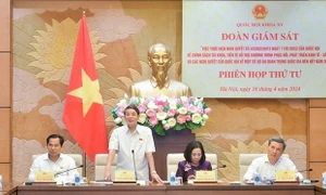 Phó Chủ tịch Quốc hội Nguyễn Đức Hải chủ trì phiên họp thứ tư của Đoàn giám sát thực hiện Nghị quyết số 43/2022/QH15