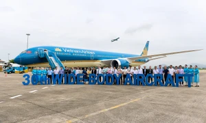 Vietnam Airlines đón “siêu máy bay thân rộng” Boeing 787-10