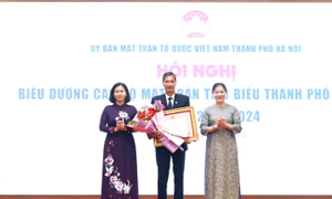 Cán bộ mặt trận là người xây dựng vững chắc khối đại đoàn kết toàn dân tộc