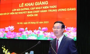 Khai giảng Lớp bồi dưỡng, cập nhật kiến thức đối với Ủy viên dự khuyết Ban Chấp hành Trung ương Đảng khóa XIII