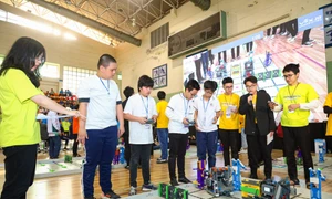 Xác định 20 đội robot VEX IQ của Việt Nam tranh tài thế giới