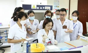 Viện Huyết học – Truyền máu Trung ương: Đào tạo trực tuyến và trực tiếp trong chuyển giao kỹ thuật