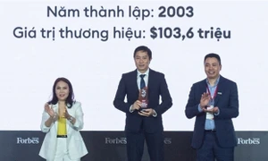 PVFCCo lọt Top 25 thương hiệu công ty hàng tiêu dùng cá nhân và công nghiệp dẫn đầu Việt Nam năm 2023