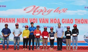 Ngày hội “Thanh niên với văn hóa giao thông” năm 2020