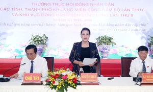 Chủ tịch Quốc hội Nguyễn Thị Kim Ngân dự Hội nghị Thường trực HĐND các tỉnh miền Đông Nam bộ và đồng bằng sông Cửu Long