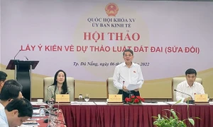 Phó Chủ tịch Quốc hội Nguyễn Đức Hải dự Hội thảo lấy ý kiến về dự án Luật Đất đai (sửa đổi)