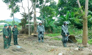 Vụ nổ 4 người thương vong tại Nghệ An: huy động hàng trăm cán bộ, chiến sĩ và các thiết bị hiện đại để dò tìm vật liệu nổ