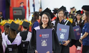 Vì sao Đại học RMIT Việt Nam tạm dừng tuyển sinh khóa mới tại cơ sở Hà Nội?