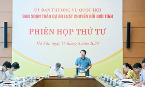 Ban soạn thảo dự án Luật Chuyển đổi giới tính họp phiên thứ 4