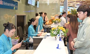 Vietnam Airlines khai trương đường bay Đà Nẵng – Đôn Mường