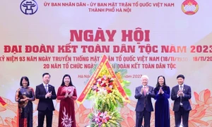 Xây dựng khối đại đoàn kết vững chắc, tham gia tích cực vào công cuộc phát triển Thủ đô