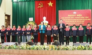 Trưởng Ban Công tác đại biểu Nguyễn Thị Thanh dự Ngày hội Đại đoàn kết toàn dân tộc tại Ninh Bình