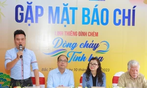 Linh thiêng đình Chèm - Dòng chảy tinh hoa