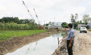 ĐBSCL: Cát khan hiếm, vật liệu nào thay thế cát sông?