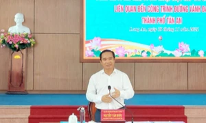 Long An: Đối thoại trực tiếp với các hộ dân liên quan công trình đường Vành đai TP. Tân An