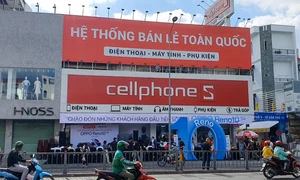 Tổ chức sự kiện lấn chiếm vỉa hè, cửa hàng của hệ thống CellphoneS tại TP. Hồ Chí Minh bị xử lý