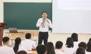 Không tăng học phí: Trường đại học lo lắng vì không giữ được “người tài”, chất lượng đào tạo bị ảnh hưởng