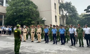 Quận Long Biên, Hà Nội: Phát động toàn dân cung cấp thông tin phản ánh vi phạm giao thông