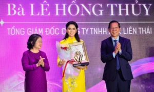 Bà Lê Hồng Thuỷ Tiên được vinh danh nữ doanh nhân xuất sắc TP. Hồ Chí Minh 2024