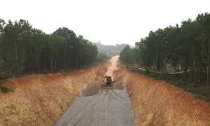 Tỉnh Bắc Giang yêu cầu làm rõ vụ khai thác "chui" hơn 2 triệu mét khối đất thi công dự án giao thông