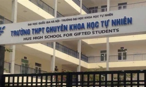 Không tổ chức lớp không chuyên trong trường chuyên