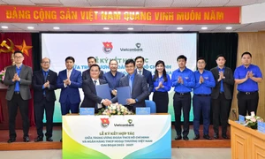 Vietcombank và Trung ương Đoàn TNCS Hồ Chí Minh tổ chức Lễ ký kết hợp tác giai đoạn 2023-2027