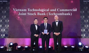 Techcombank được The Asian Banker vinh danh là “Ngân hàng bán lẻ xuất sắc nhất”