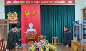 Quảng Bình: “Báo chốt” trên mạng xã hội, 2 người bị xử phạt 10 triệu đồng